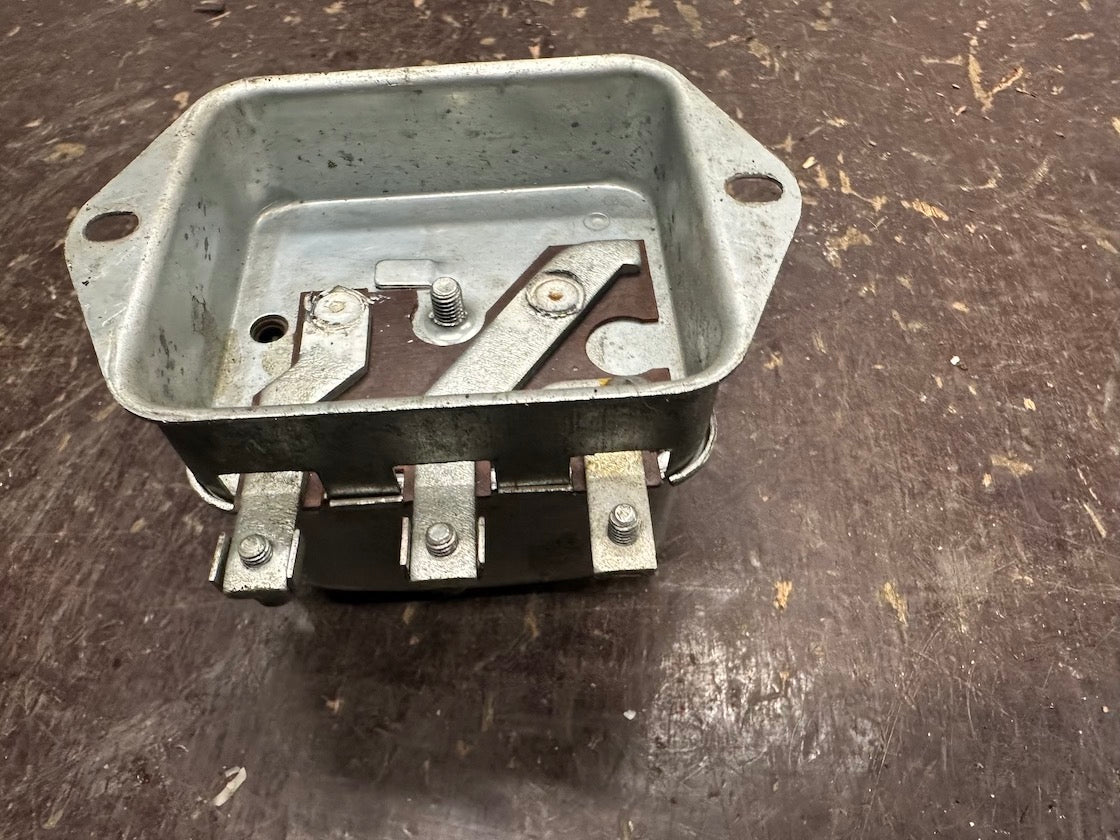 Regulátor, orig. nový 6V/50W