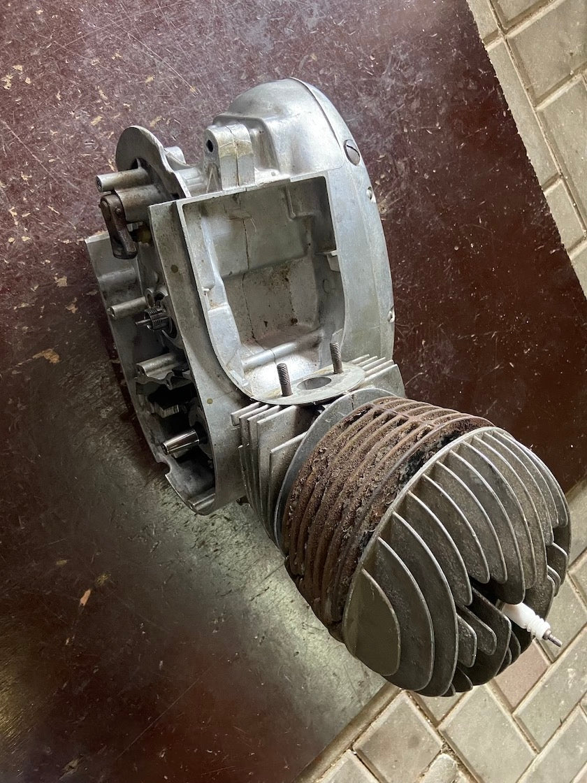 Motor ČZ 175/45X bez čísla, na GO