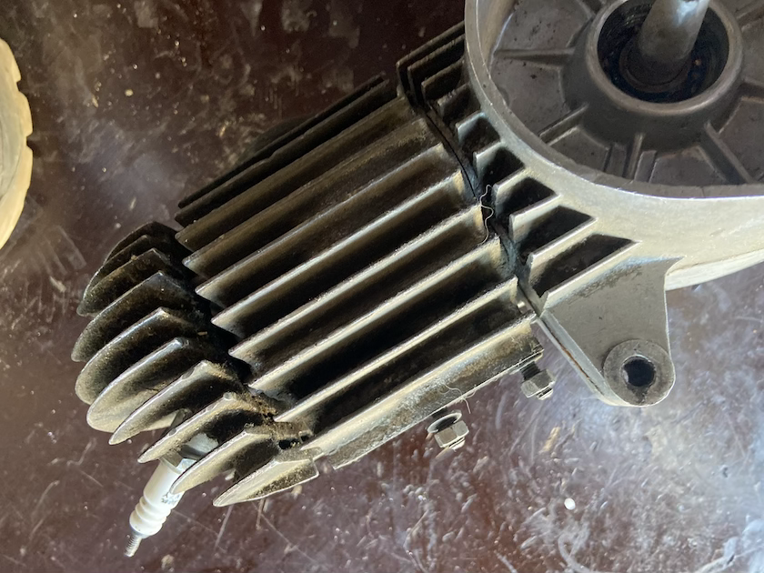 Motor JAWA 550, 555