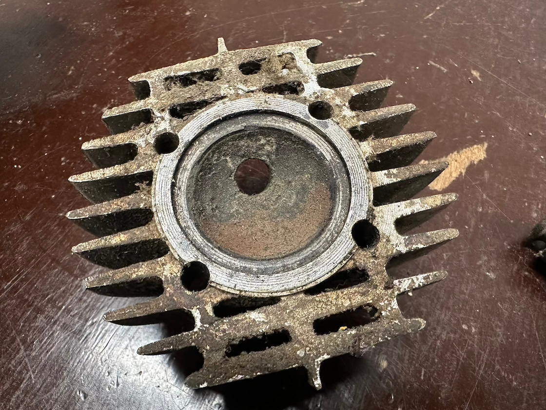 Hlava valca 555/550 nepoškodená