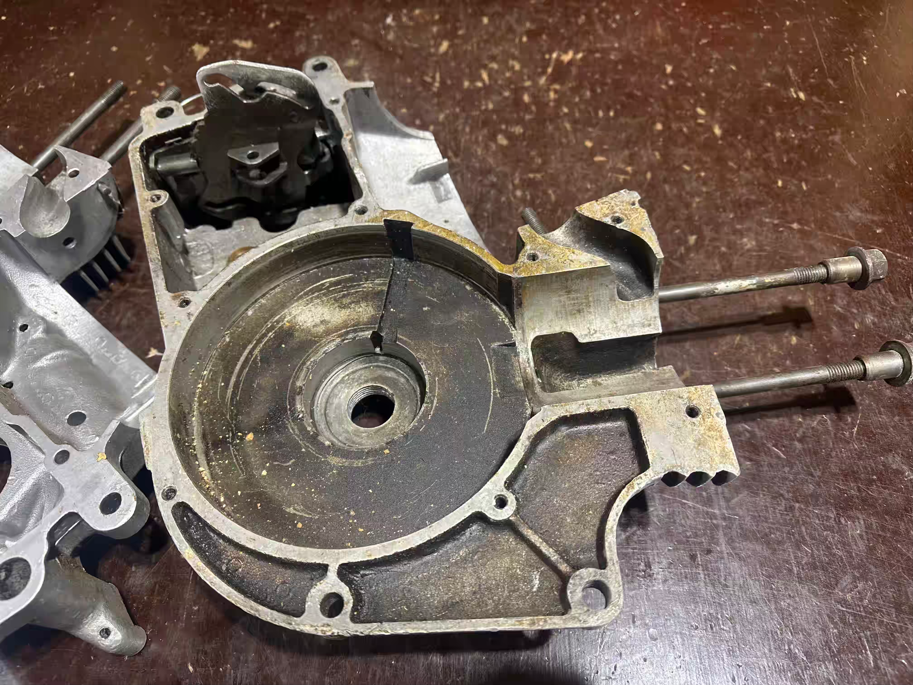 Bloky motora 353 + ORIG. Štítok zhodný