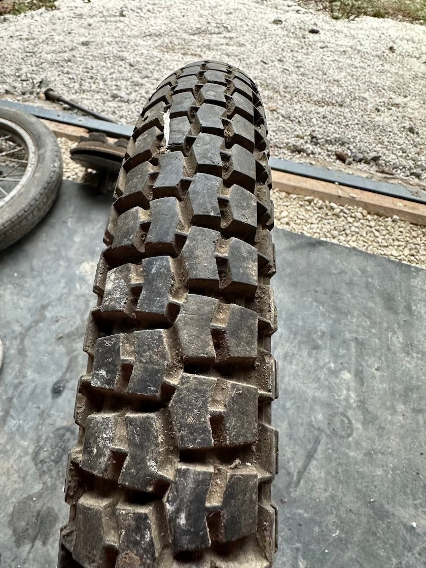 Predné koleso s plášťom 19, perák 160mm