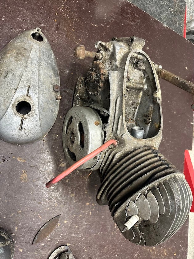 Motor ČZ 150c + zapalovanie