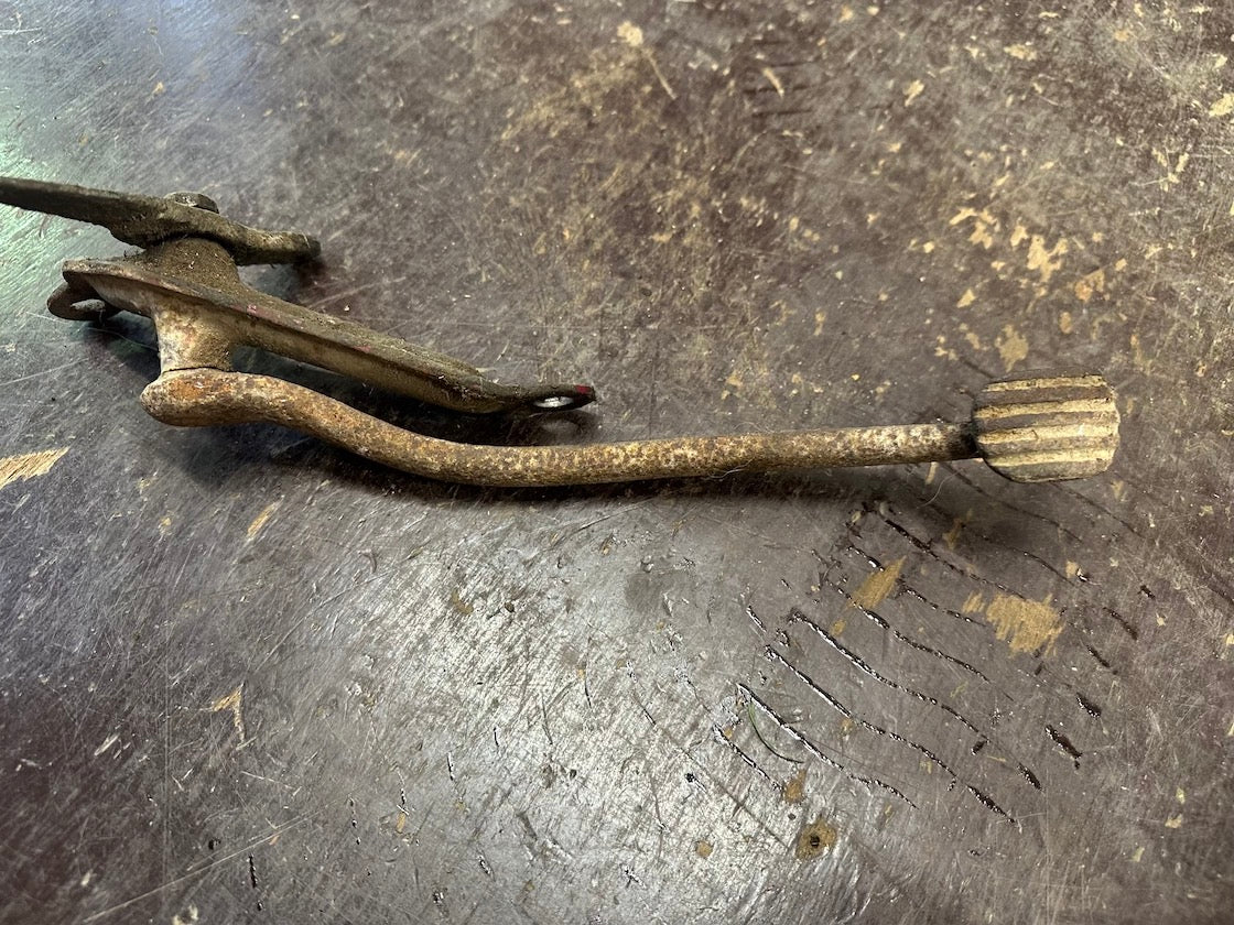 Brzdová páka s držiakom 559