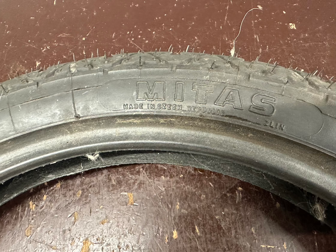 Plášť MITAS 2.75-16 nový