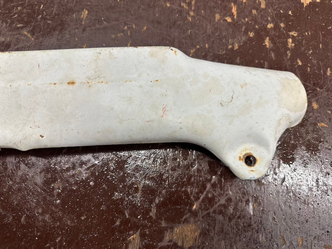 Ľavý plech pod nádrž-stadion s 22