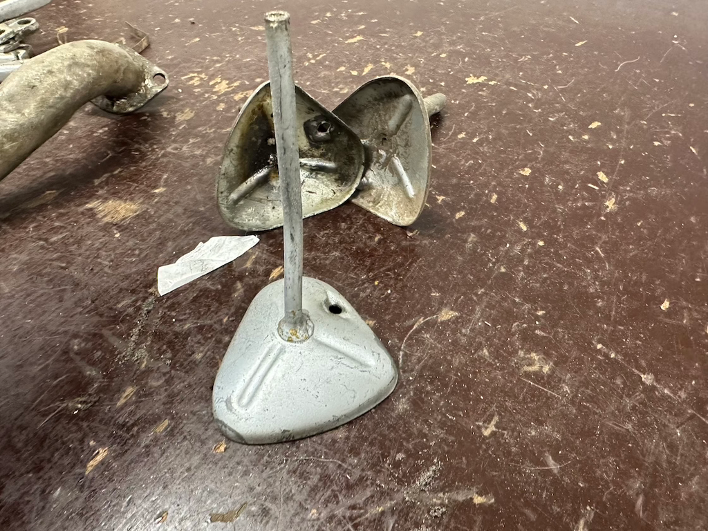Miska pod karburátor
