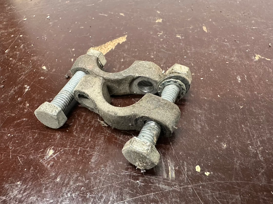 Držiaky riadidiel, pár