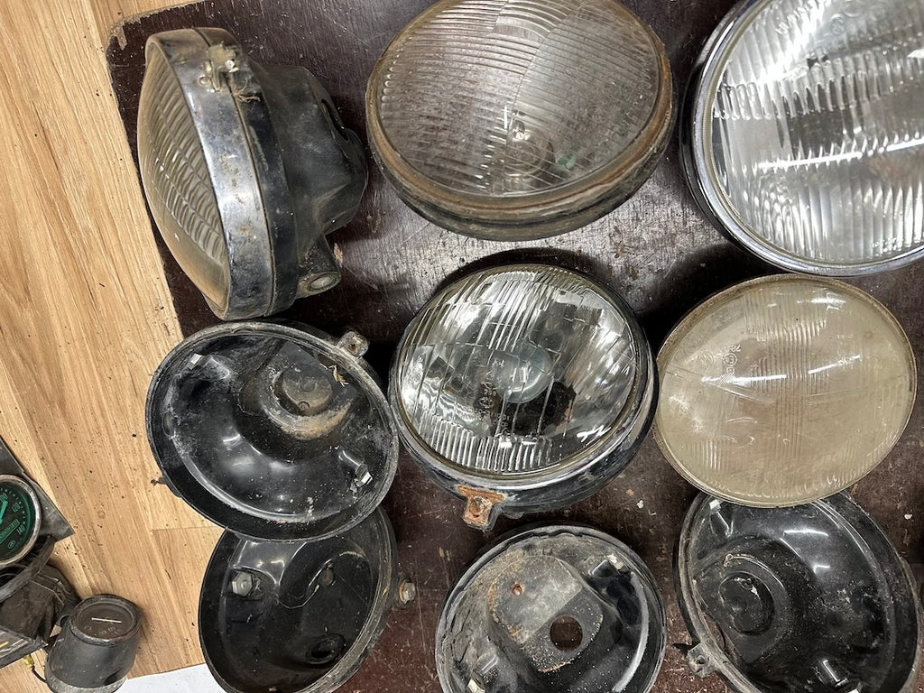 Predné svetlo, plast