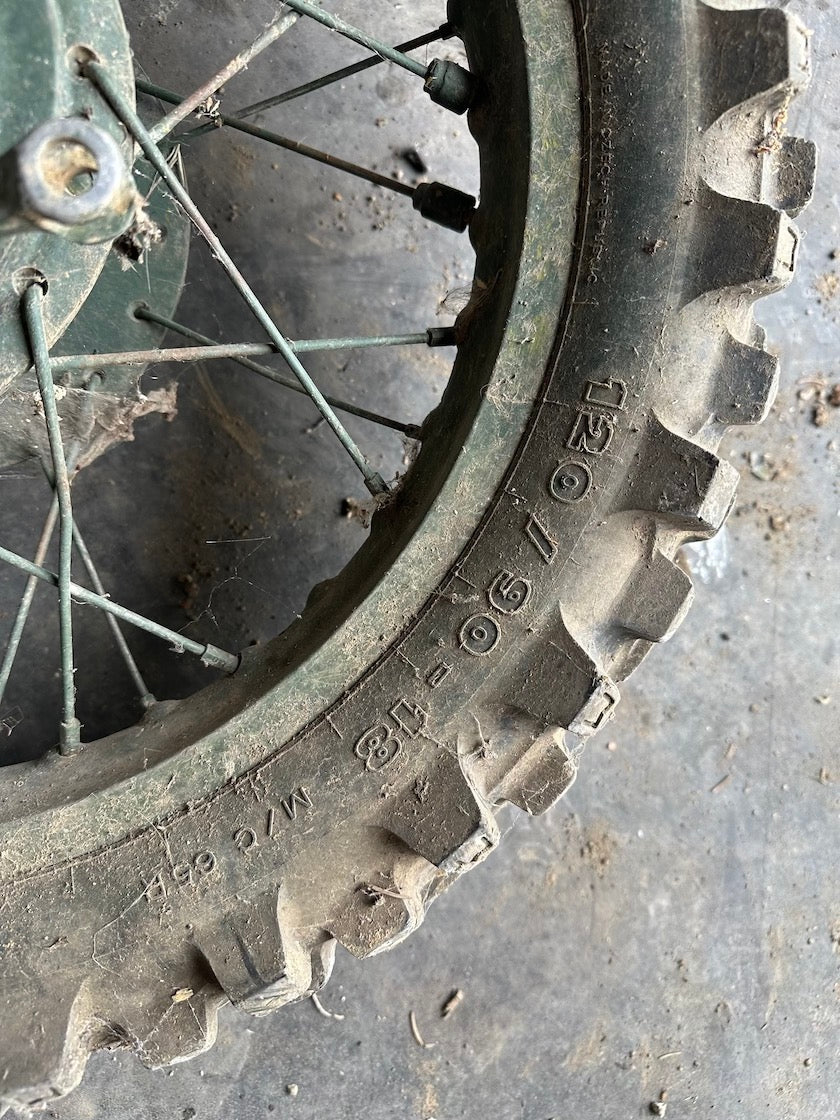 Zadné koleso +brzdový štít YAMAHA 600 XT