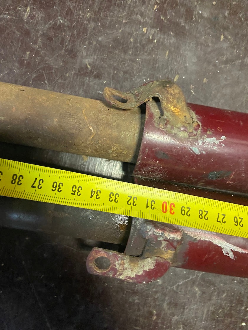 Predné tlmiče (vnútorné pružiny)s krytmi pružin polbubon 32cm