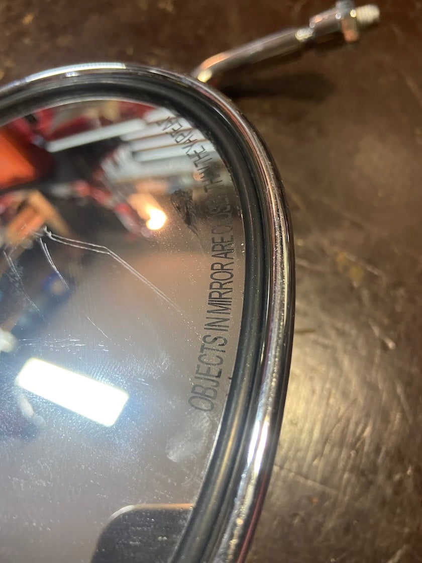 Spatné zrkadlo, chrómové