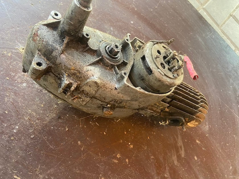 Motor 550, 555