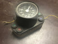 Tachometer s obalom a kontrolkami