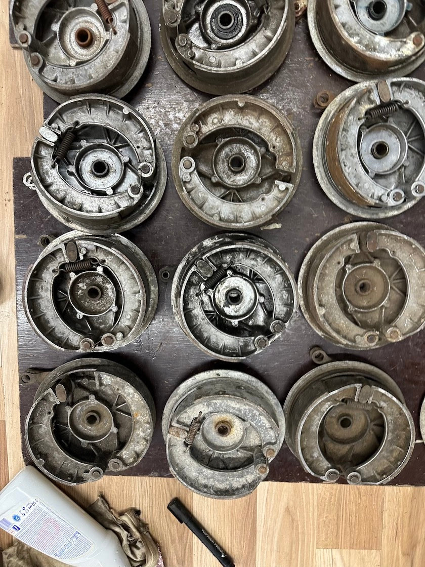 Brzdový štít, nezapustený