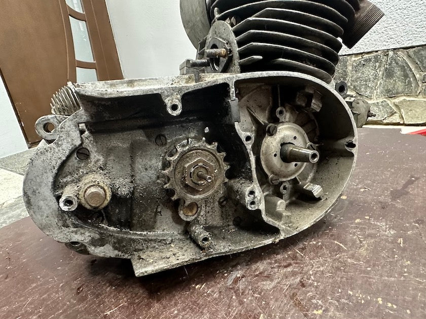 Motor dvojvýfuk, čz skúter