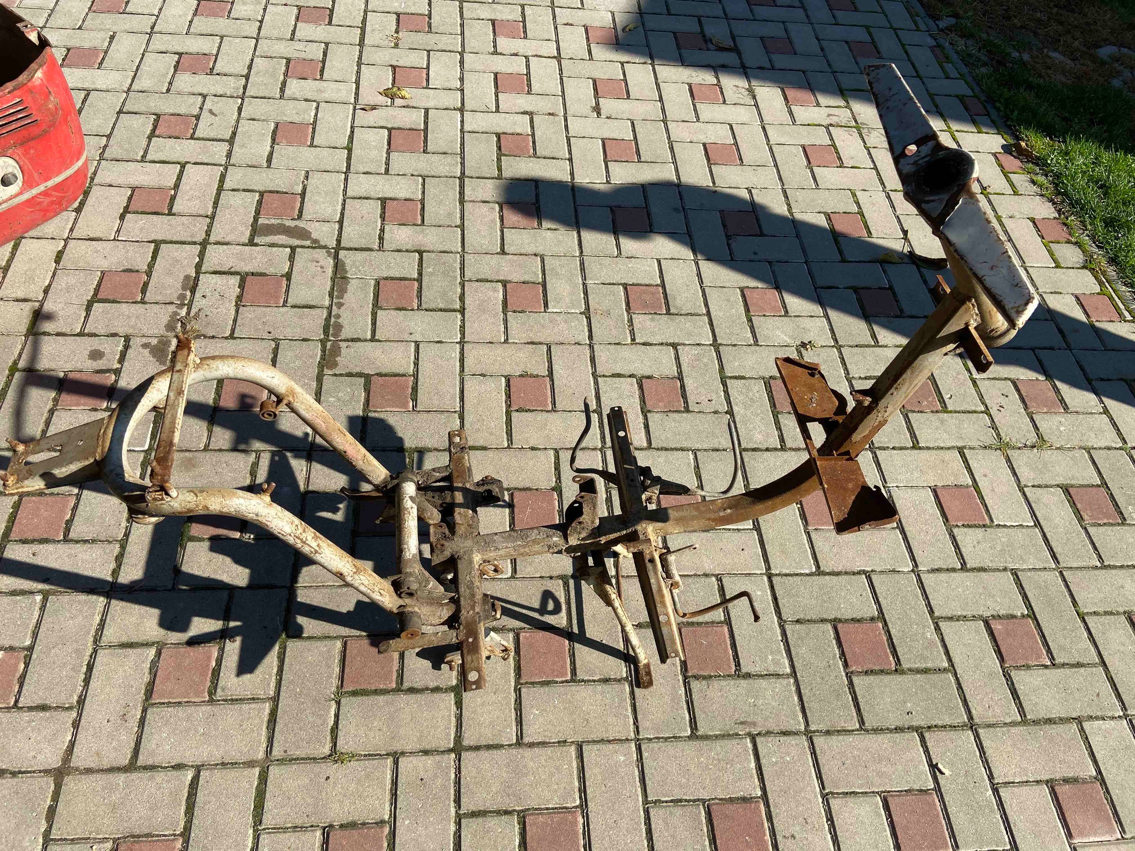 Rám TATRAN MANET so stojanom a vidlicou