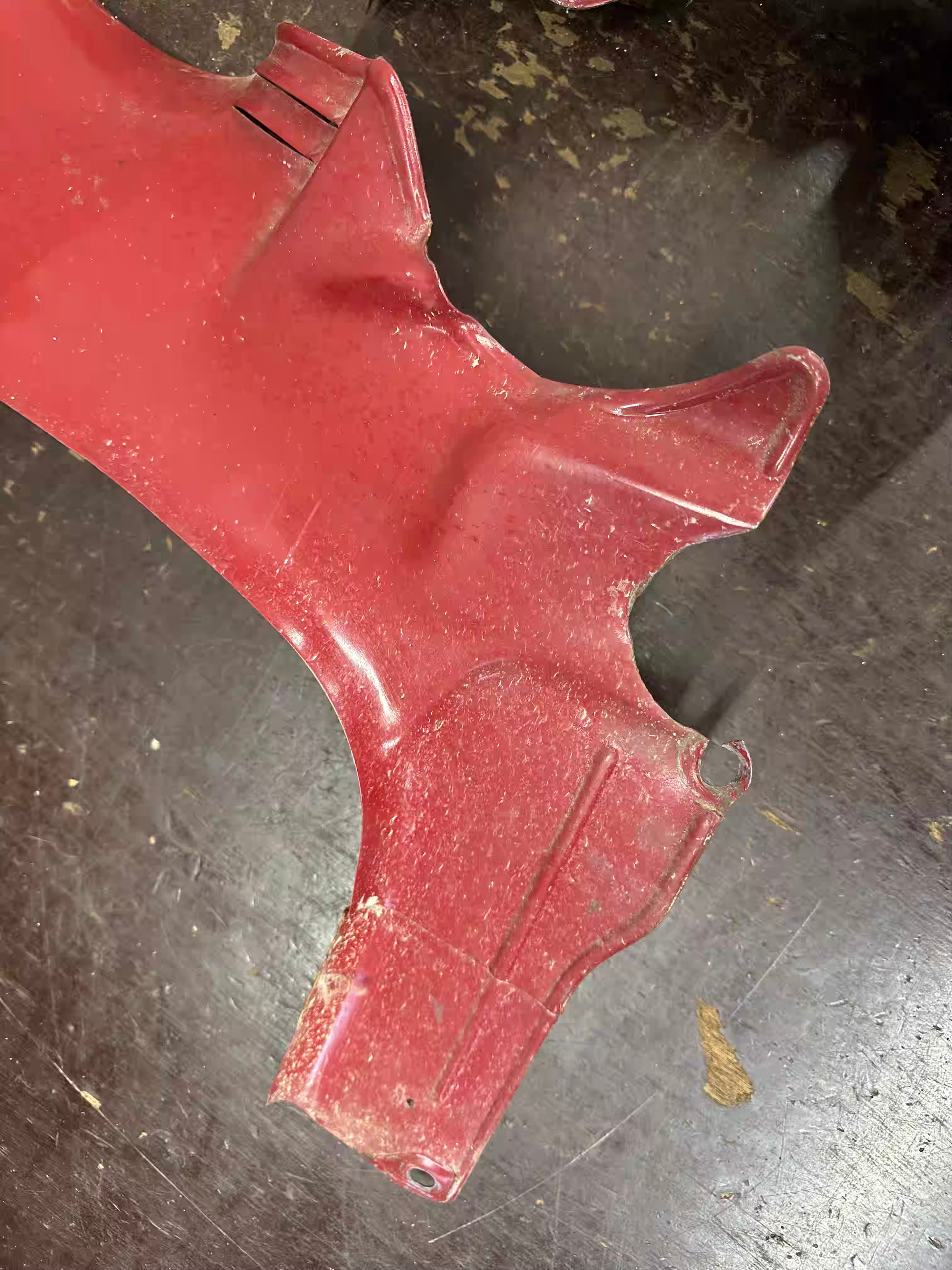 Podsedlové plechy žiabre