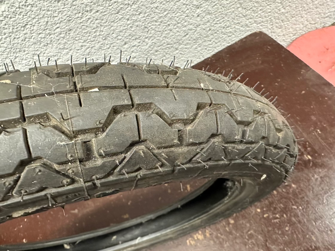 Plášť MITAS 2.75-16 nový