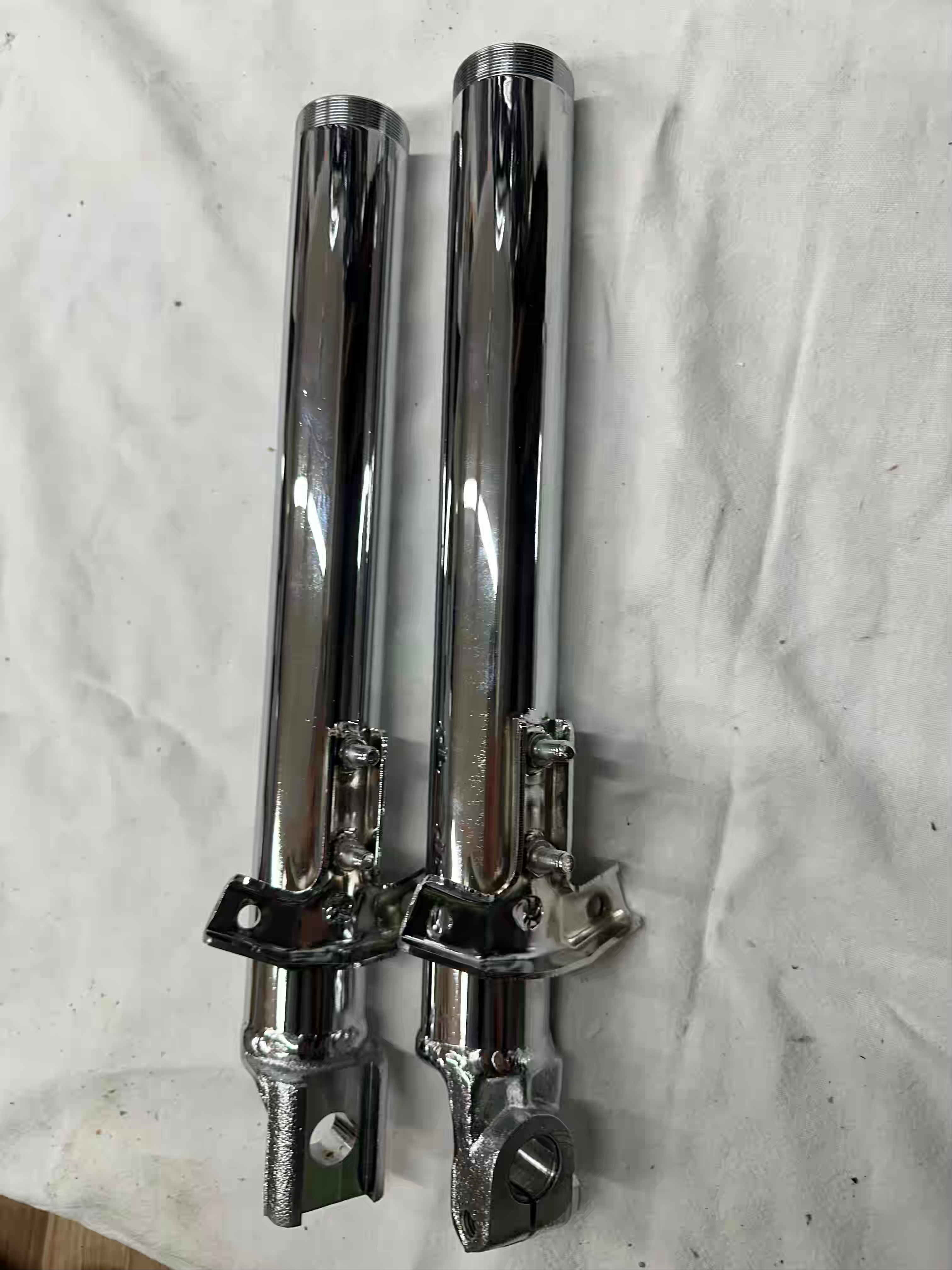 Spodné klzáky, KYV 2 šróby