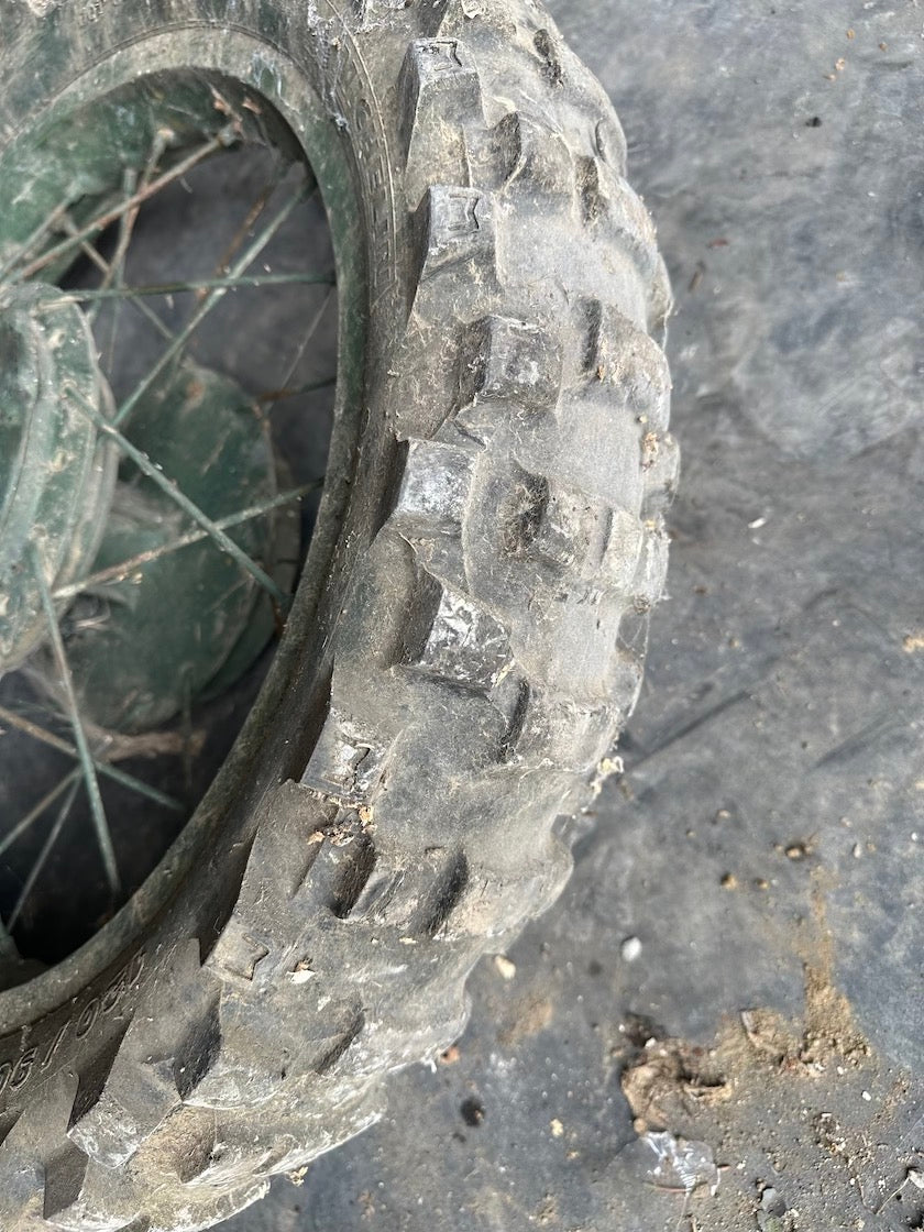 Zadné koleso +brzdový štít YAMAHA 600 XT