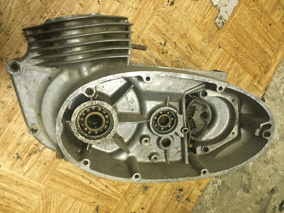 BLOKY motora - originál pár 356