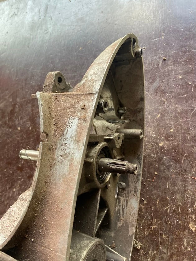 Blok motora, ľavý 353