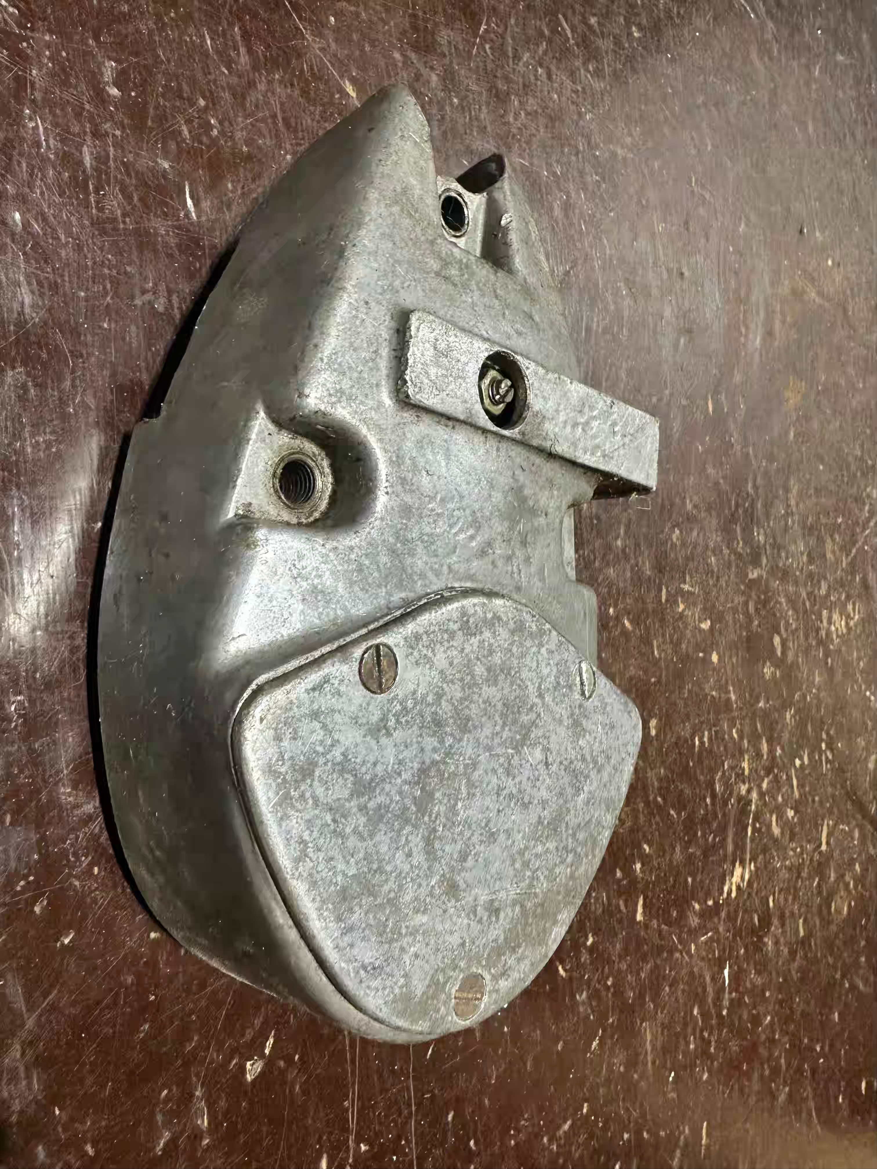 Veko zapalovania s hlinníkovou krytkou