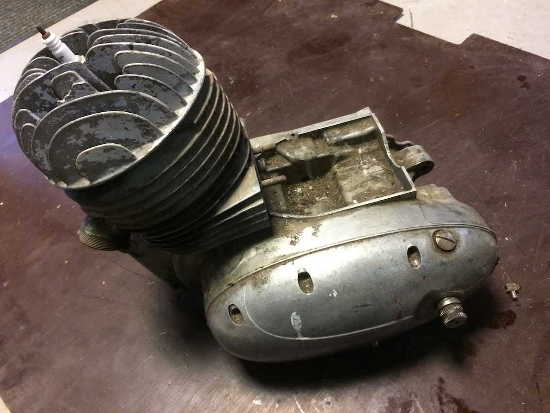 Predám MOTOR na ČZ 175 skúter