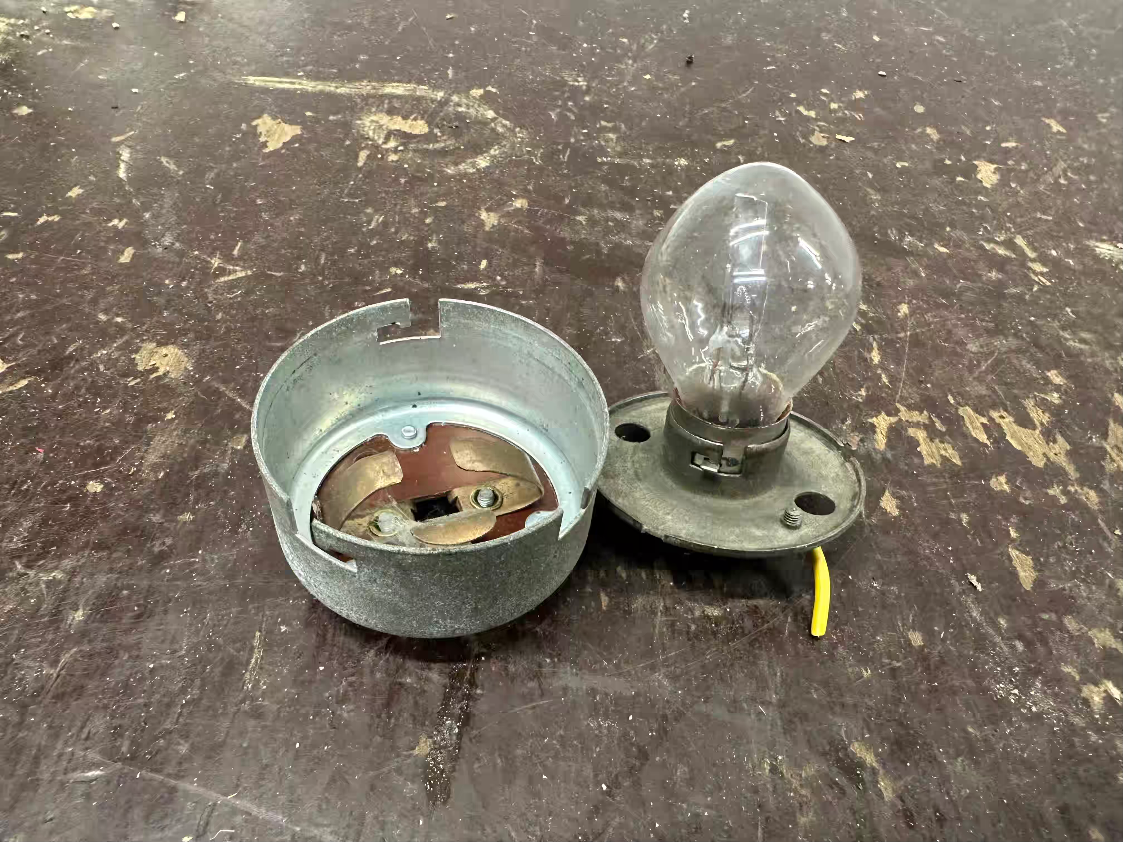 Objímka žiarovky komplet