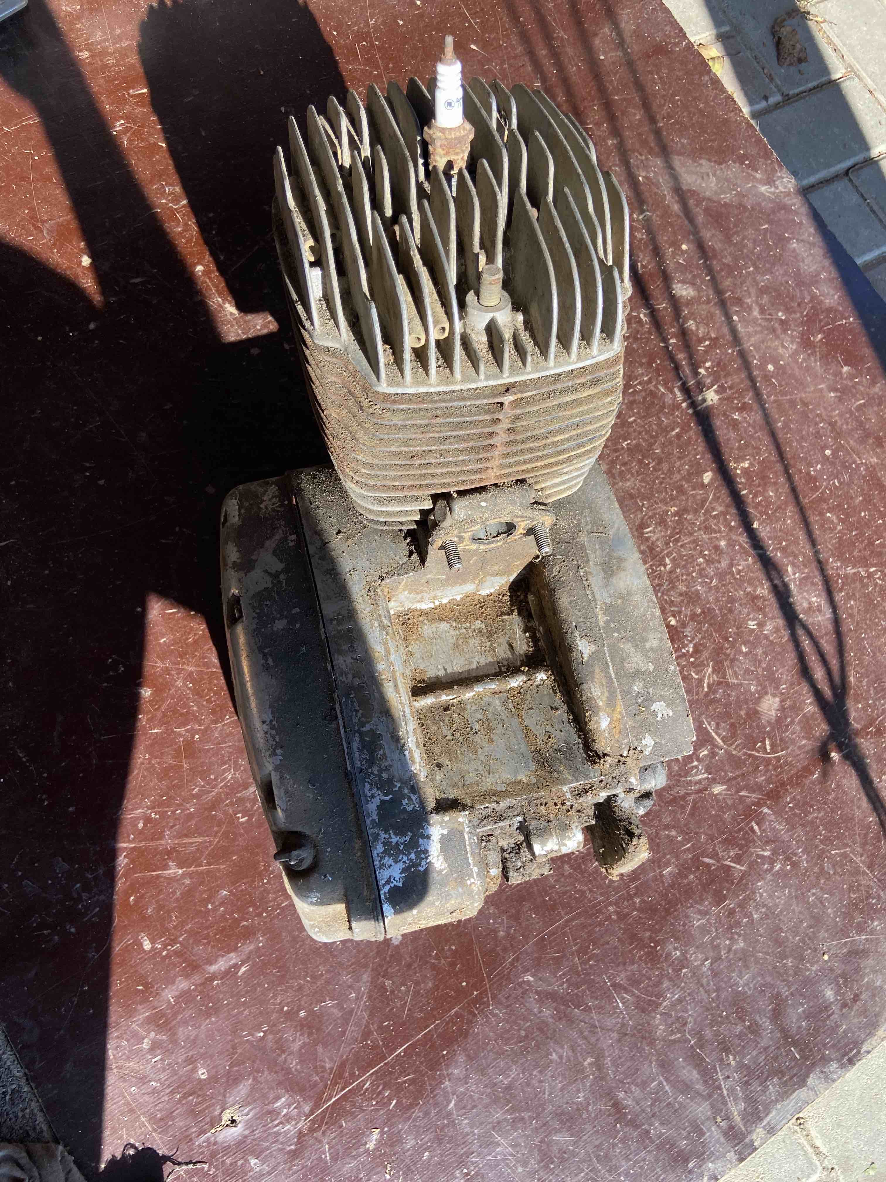 Motor ČZ 175/487