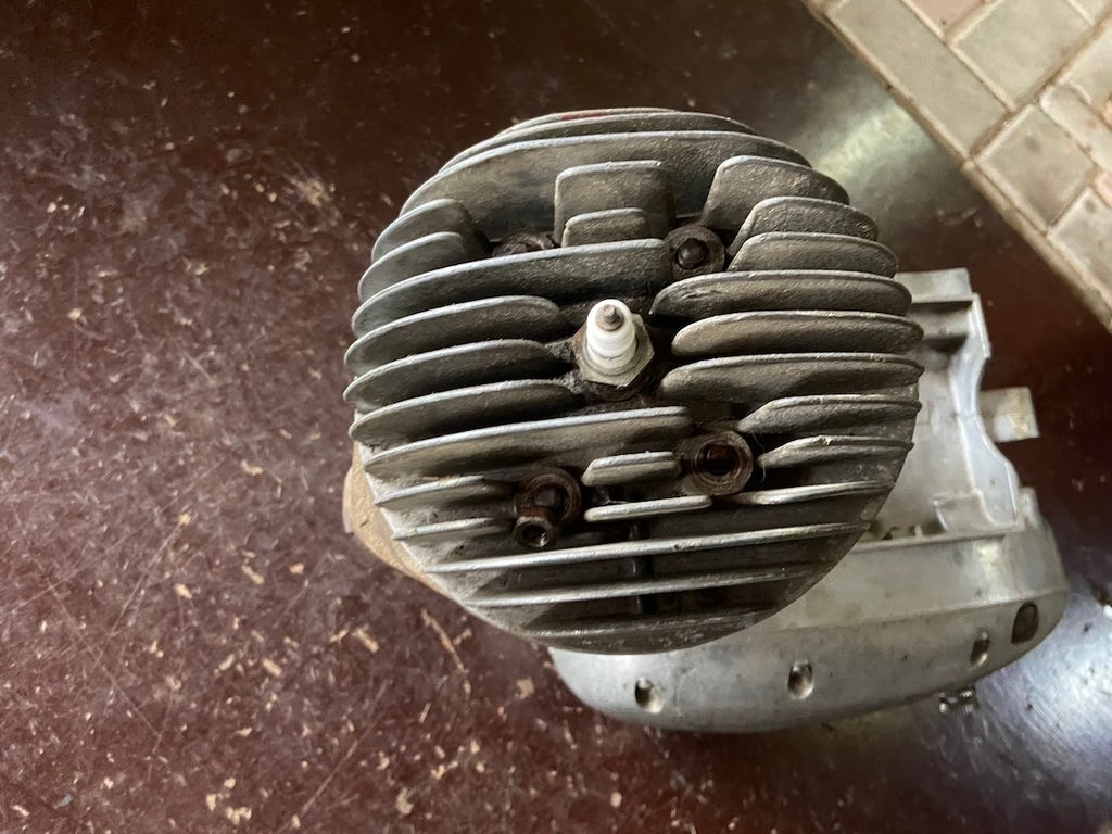 Motor ČZ 175/45X bez čísla, na GO