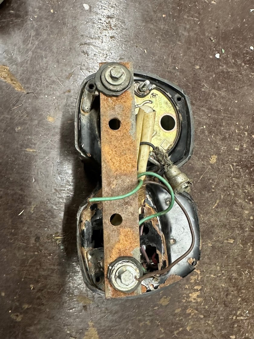 Prístrojovka, tachometer