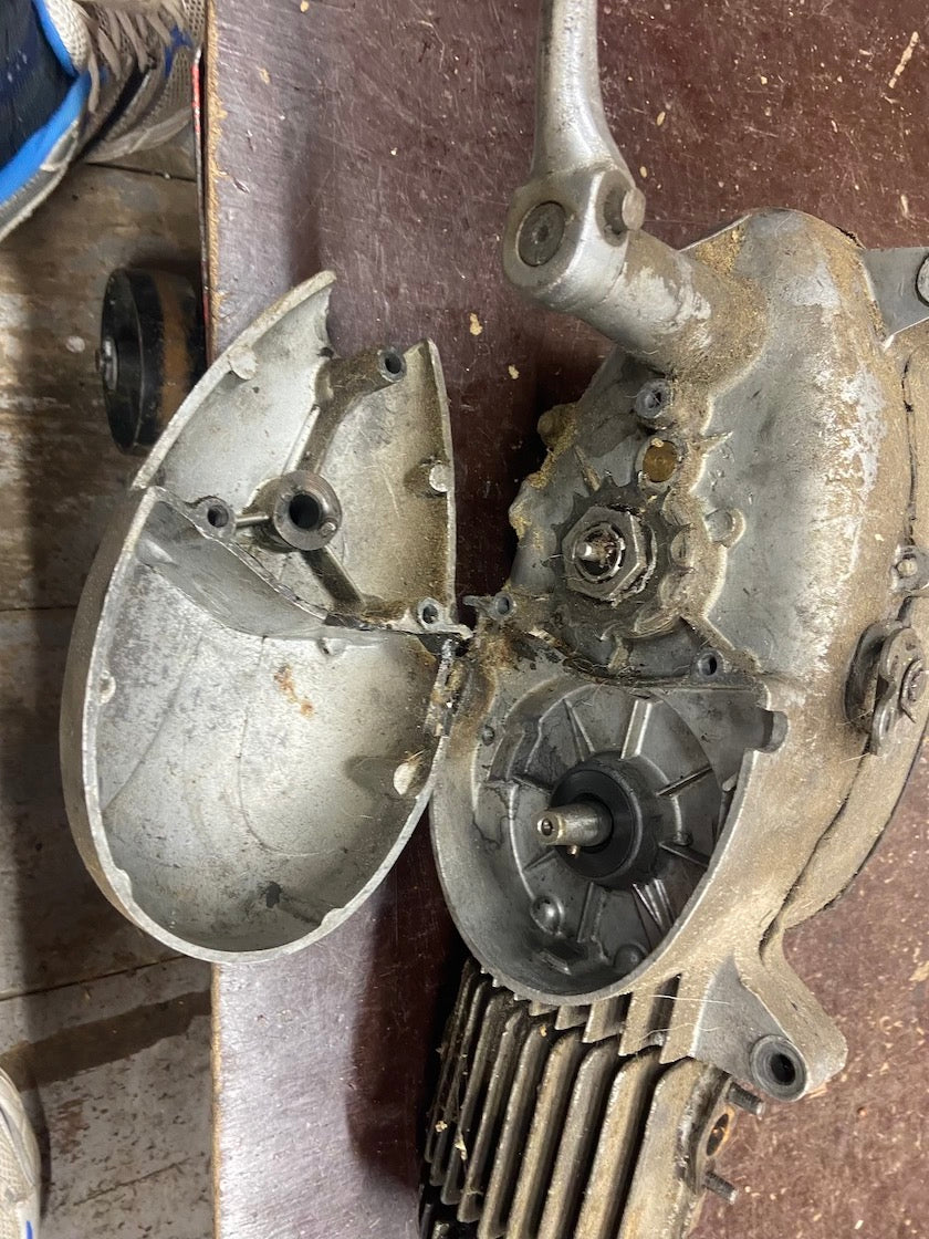 Motor 550, 555
