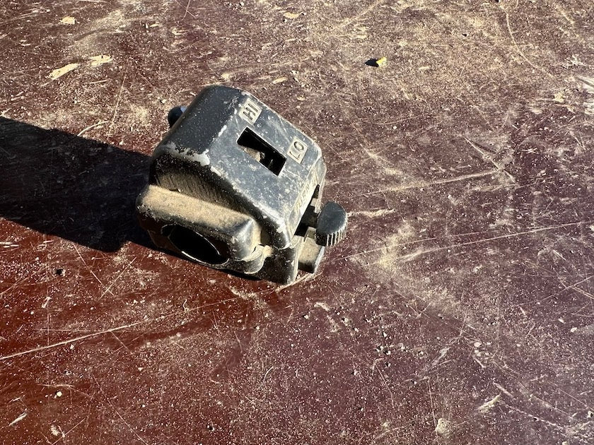 Prepínač, liatinový