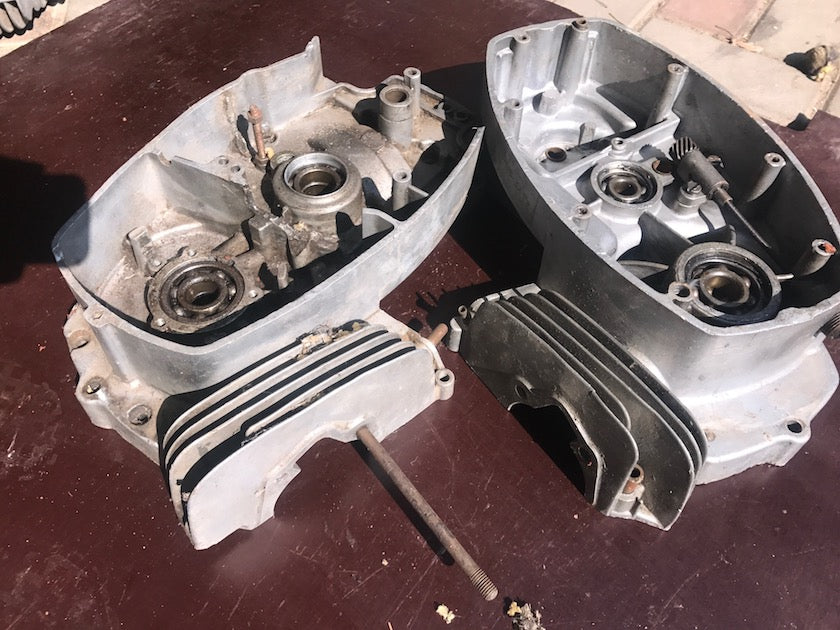 Bloky motora / kártre