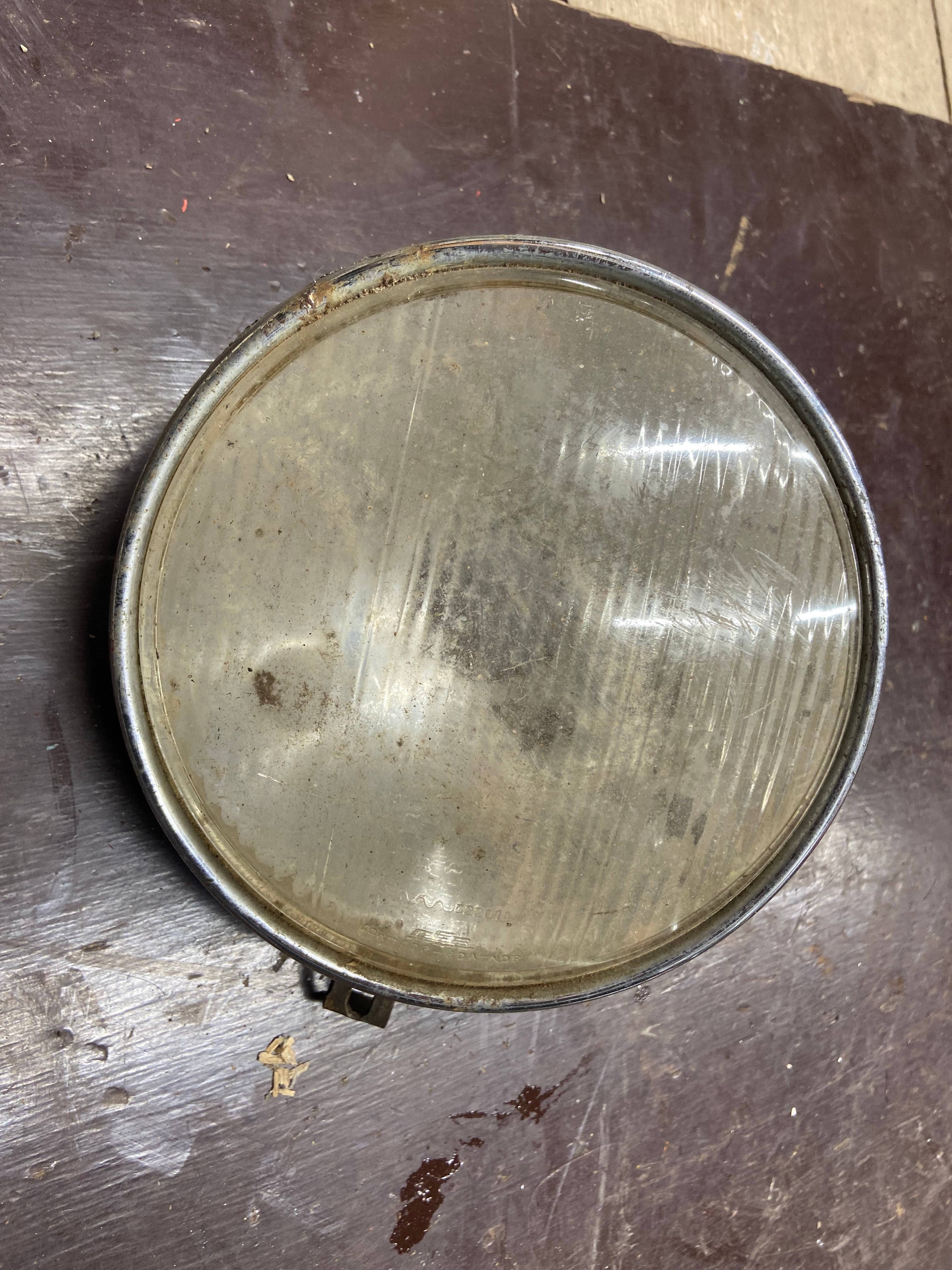 Predné svetlo 18cm, DDR