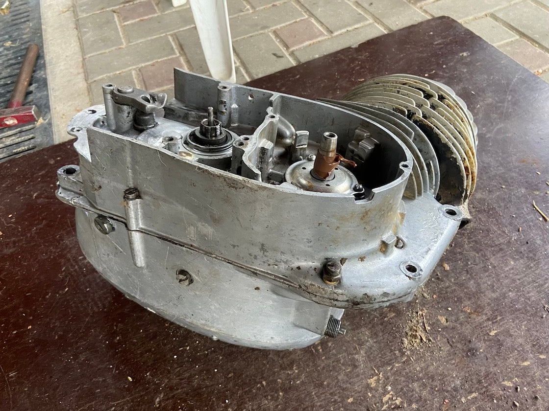 Motor ČZ 125