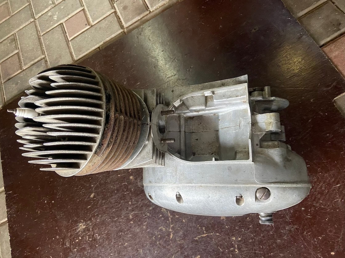 Motor ČZ 175/45X bez čísla, na GO