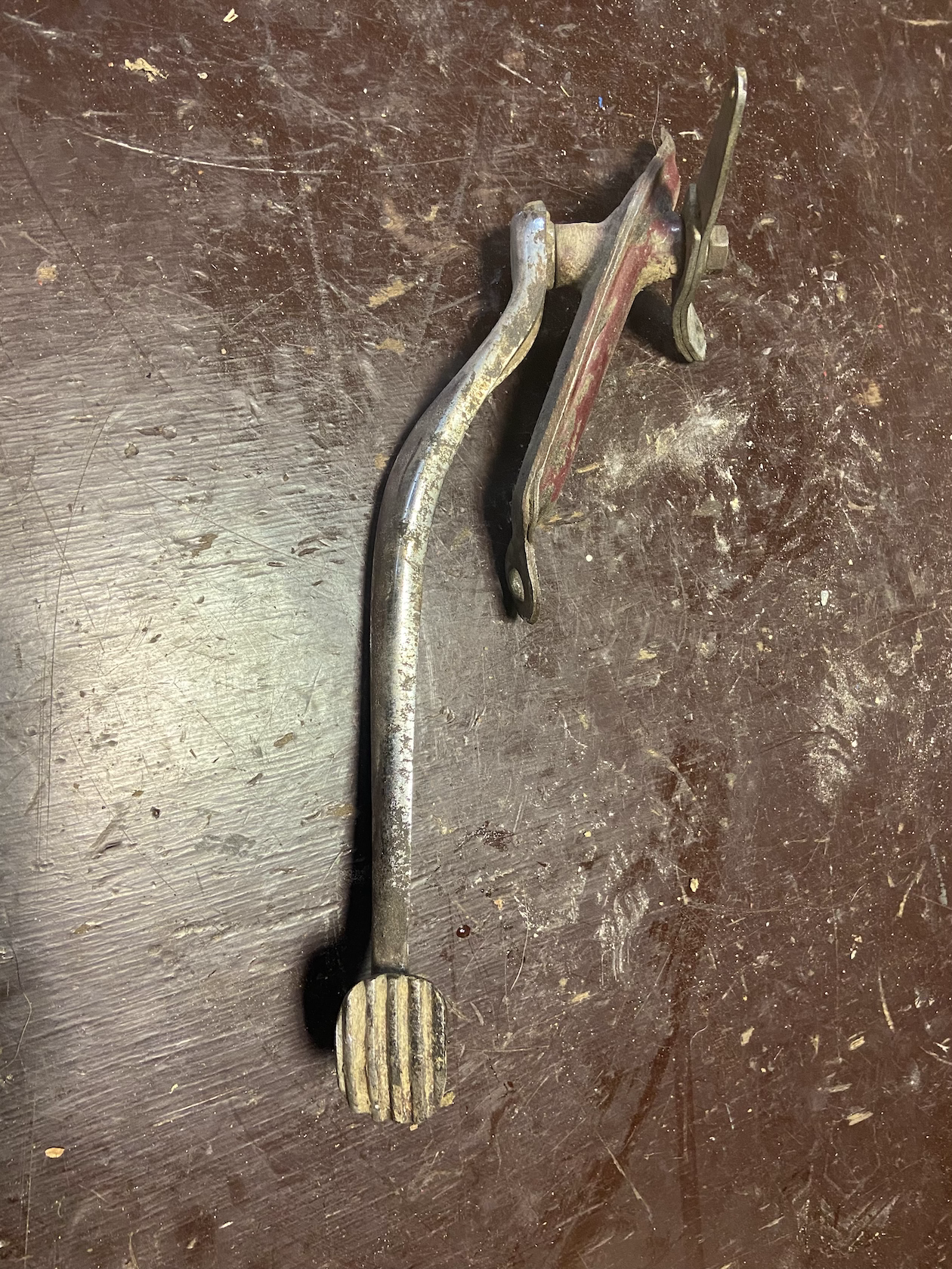 Brzdová páka s držiakom