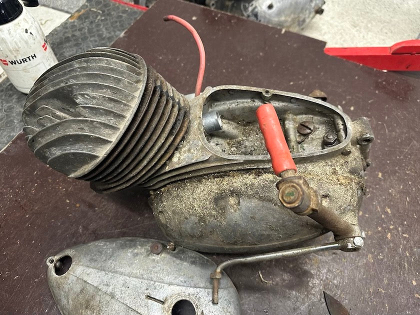 Motor ČZ 150c + zapalovanie