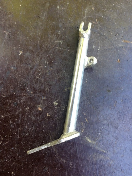 Bočný stojan -pochrómovaný