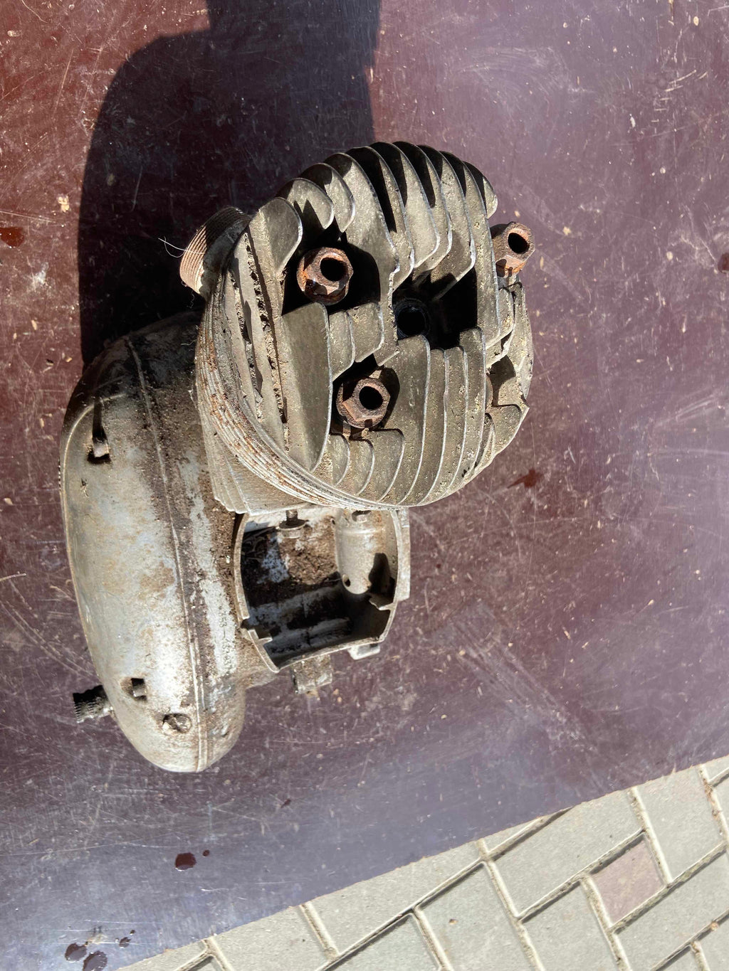 Motor JAWA 250/353 na ND