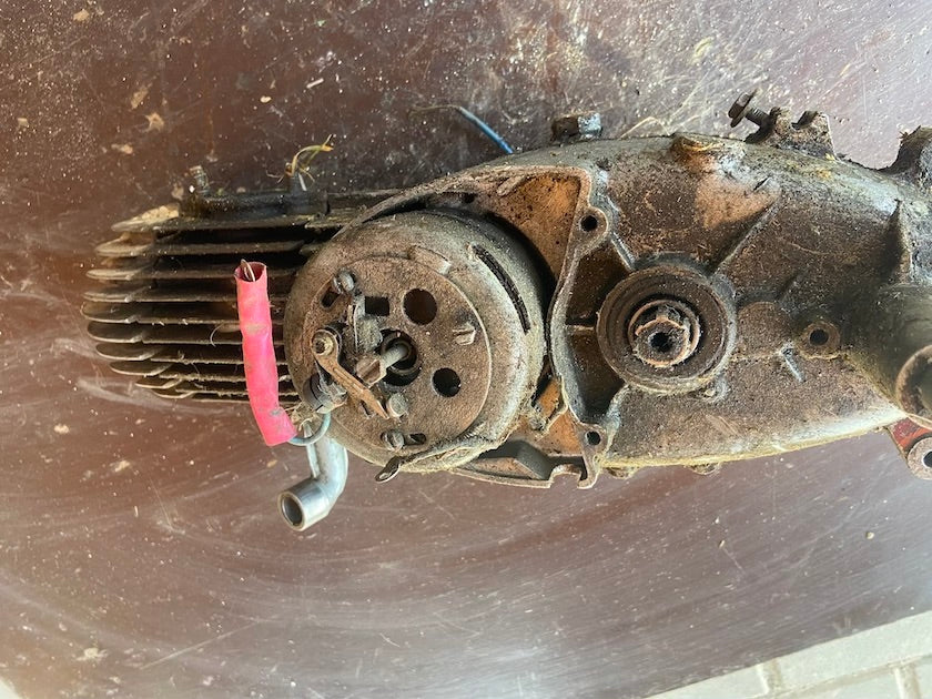 Motor 550, 555