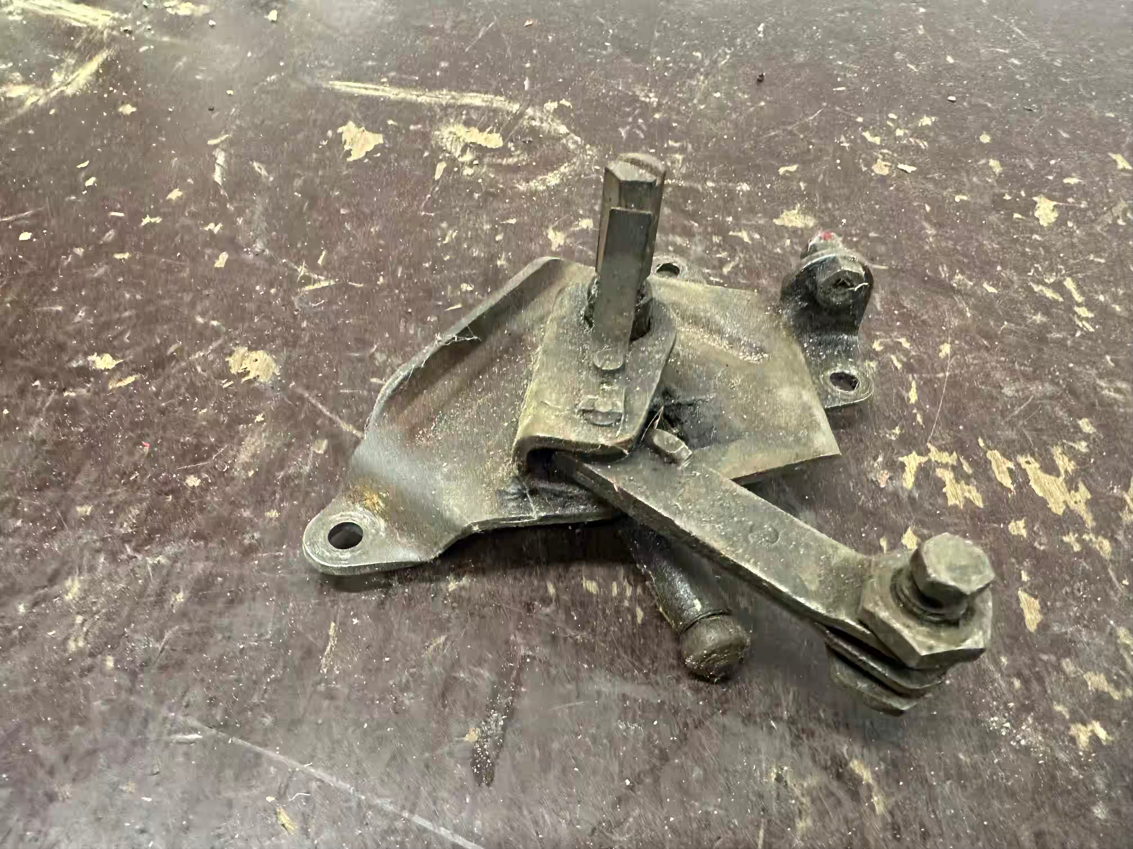 Vypínač spojky, polautomat