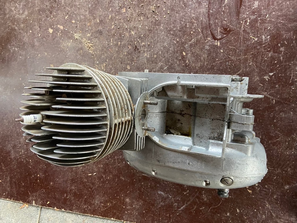 Motor ČZ 125