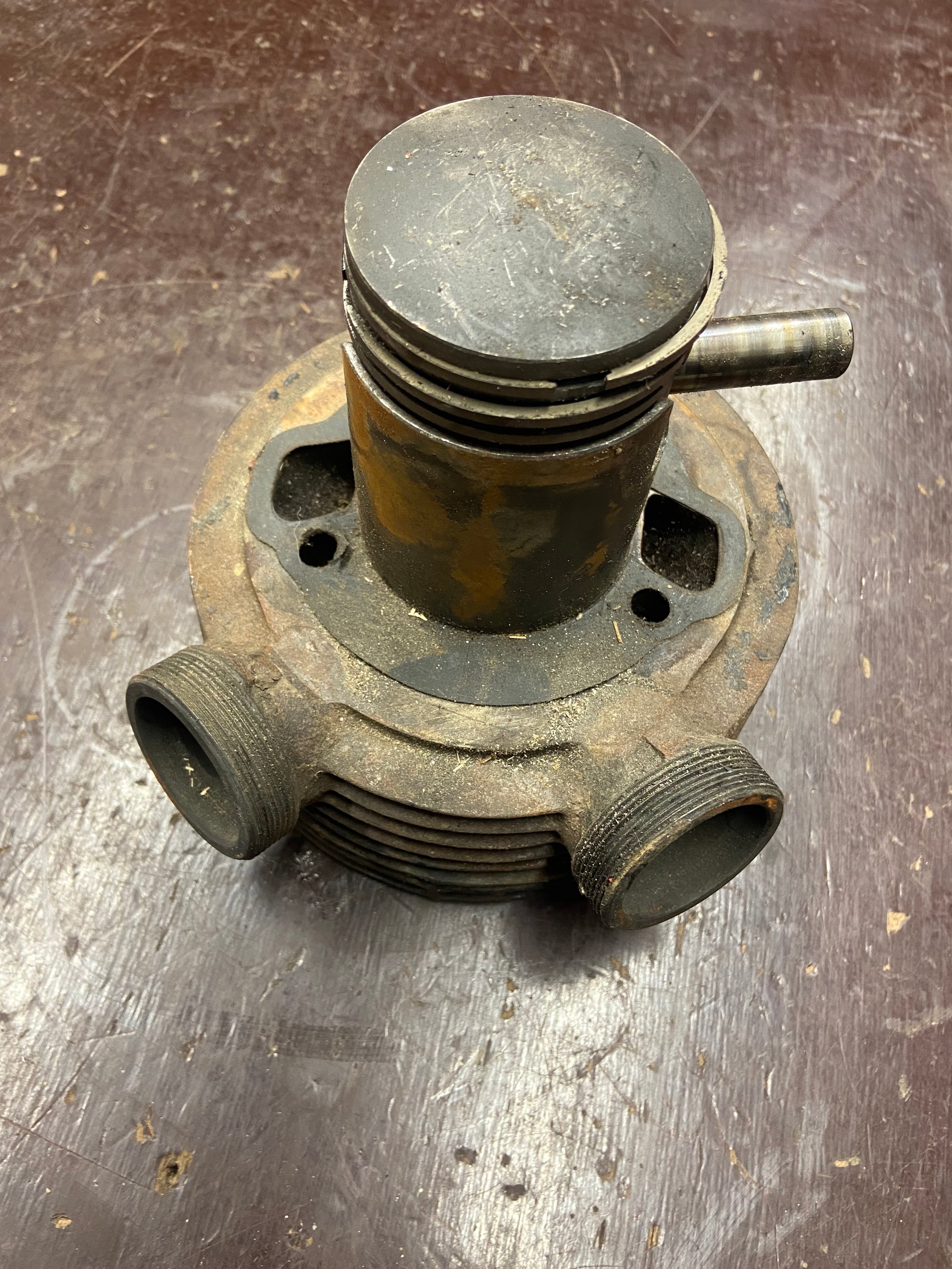 Valec 353 -neolamany. zváraný