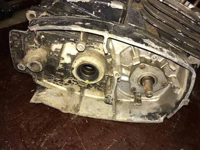 Bloky motora s klukovkou