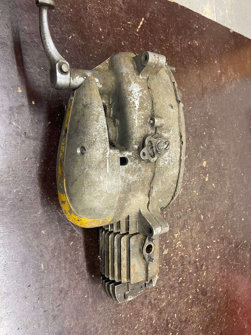 Motor 550, 555