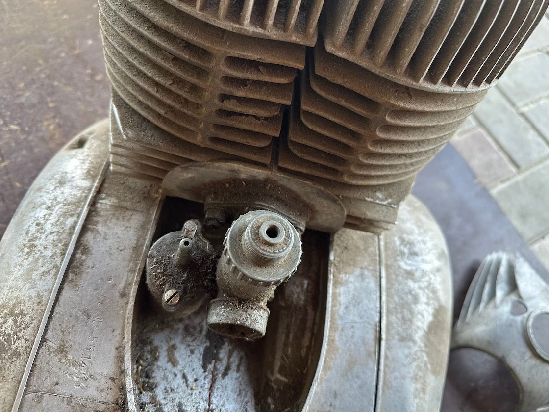 Motor JAWA 350/360 komplet, pretáča radí